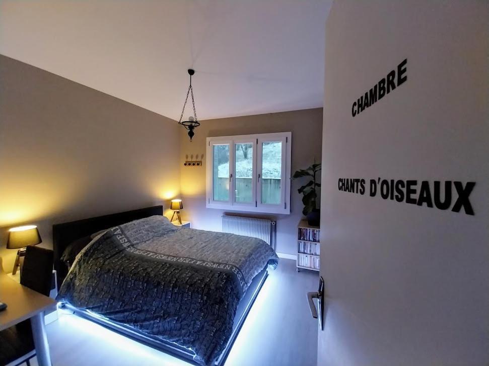 Au Pays D'Angeline Hotel La Pacaudiere ภายนอก รูปภาพ